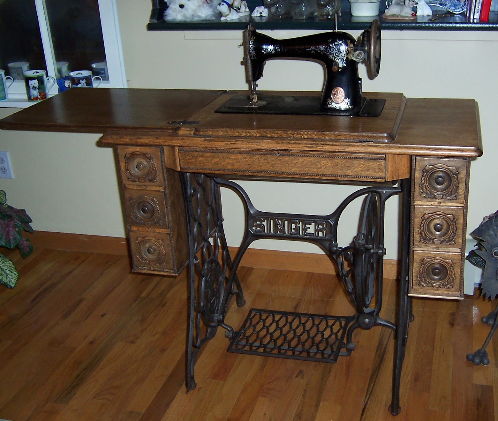 Value Old Singer Sewing Machines